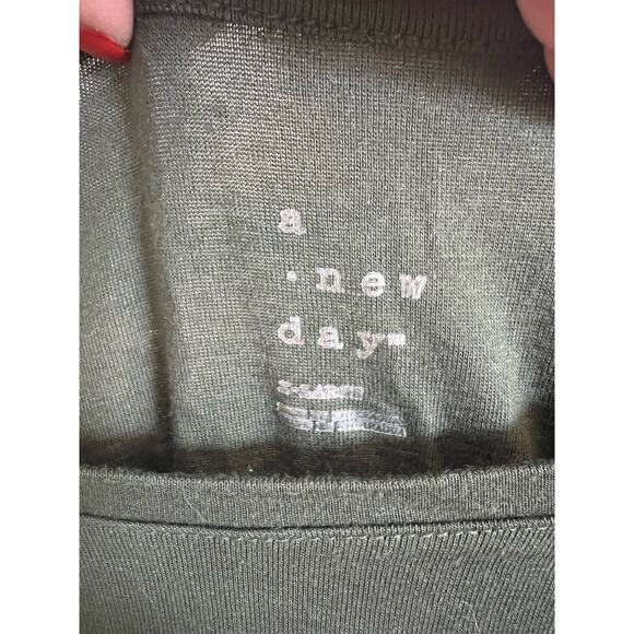 COPY - A New Day long sleeve - Picture 2 of 3
